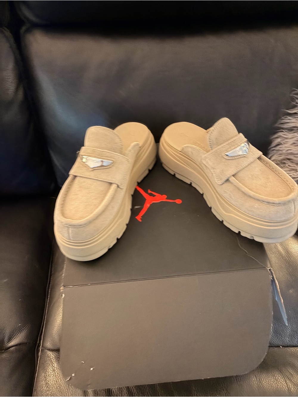 Jordan women Tan Suede Slip-On Loafers - Picture 4 of 6